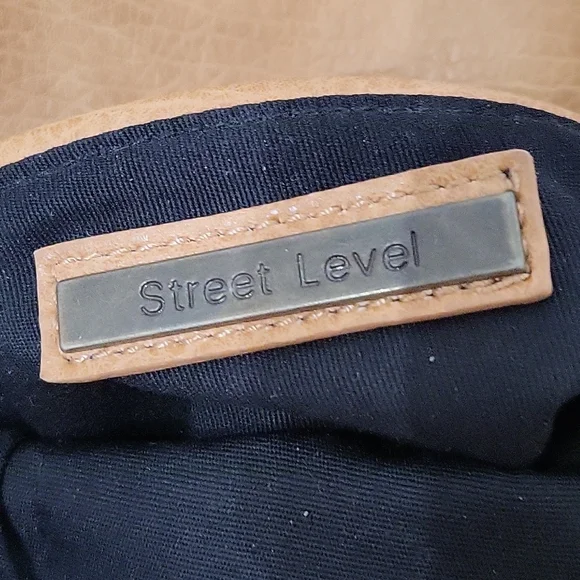 Street Level women's leather purse. - Picture 11 of 11